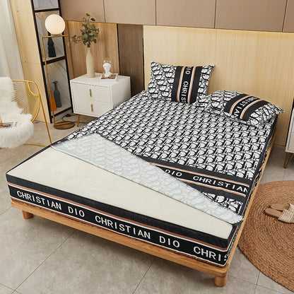 Waterproof Mattress Cover t Dust-proof Mattress Protector